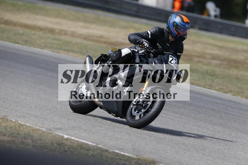 /37 09.08.2026  Pluess Motosport ADR/Einsteiger/23